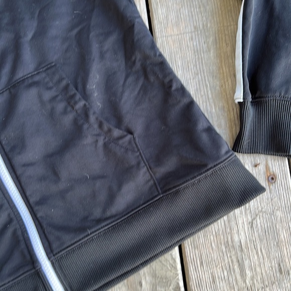 Nike full Zip jacket/sweatshirt perfect fall layering piece.  M - Picture 5 of 7
